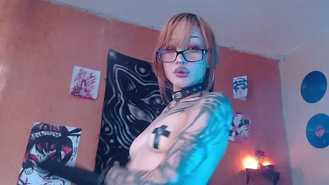 Layla quinn online show from 11, 7, 2026