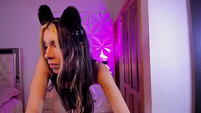 Violett Divine online show from 18, 1, 2026