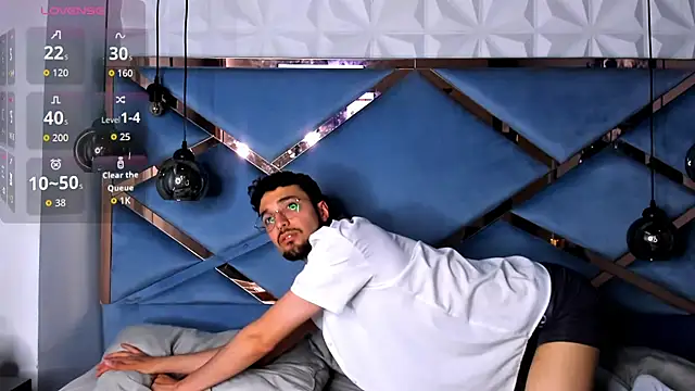 Snapshot of JonnyGreey chatting on 1, 12, 2025 JonnyGreey online show from 1, 12, 2025