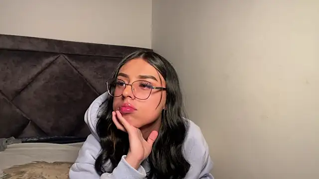 Snapshot of Nathalie_spencer2 chatting on 12, 1, 2026 Nathalie spencer2 online show from 12, 1, 2026