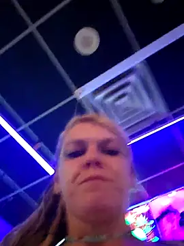 Horny hippie online show from 19, 12, 2025