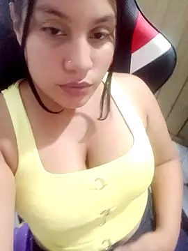 ZoeLove2 online show from 19, 12, 2025