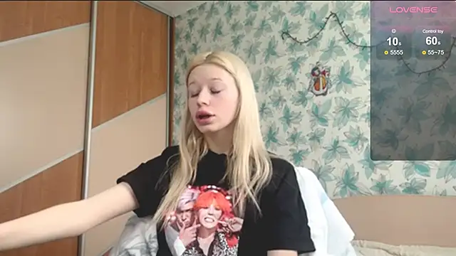 Snapshot of Barbie_Blondie chatting on 7, 2, 2026 Barbie Blondie online show from 7, 2, 2026