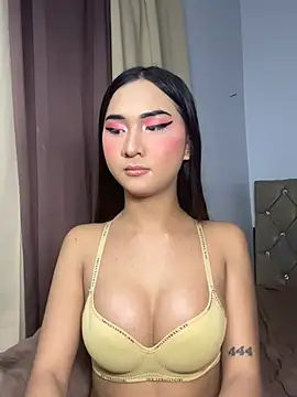 Diannellove online show from 2, 4, 2026