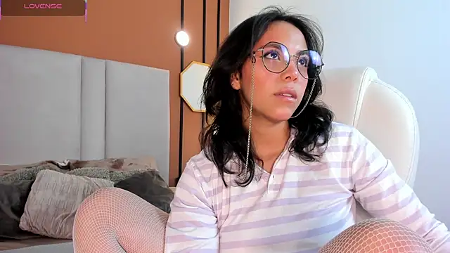 Snapshot of Scarlett_musik chatting on 8, 1, 2026 Scarlett musik online show from 8, 1, 2026