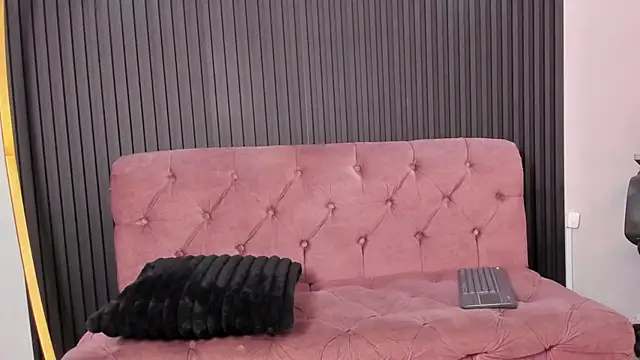 KarolWest  online show from 10, 1, 2026