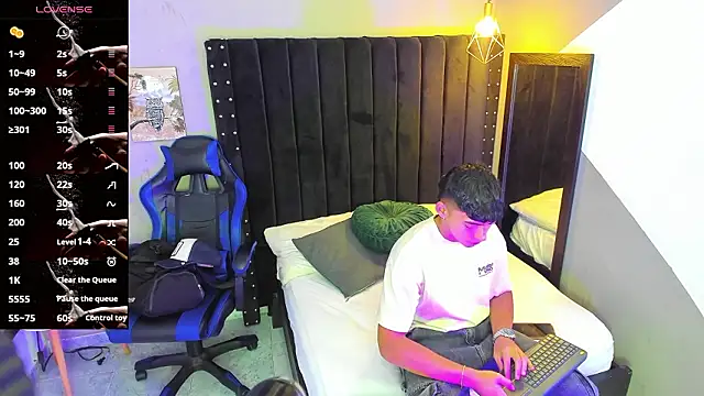 Bryan robayo5 online show from 13, 3, 2026