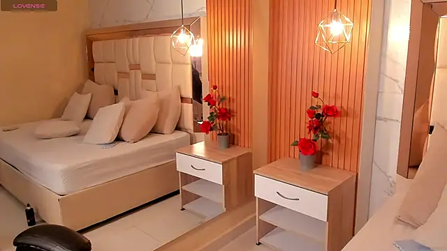 samantha quinnn online show from 22, 12, 2025