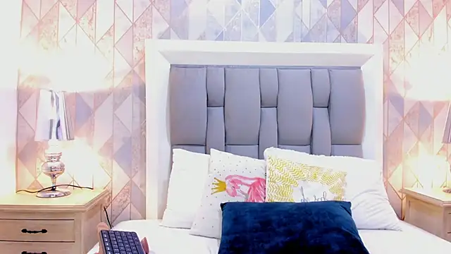 miss vivienne online show from 5, 2, 2026