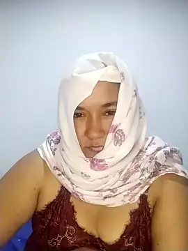 Snapshot of Fatima_Fabir chatting on 2, 12, 2025 Fatima Fabir online show from 2, 12, 2025