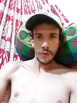 Snapshot of Surf_boy8 chatting on 4, 12, 2025 Surf boy8 online show from 4, 12, 2025