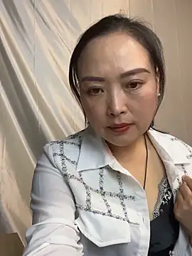 Snapshot of TL-46 chatting on 26, 11, 2025 TL-46 online show from 26, 11, 2025