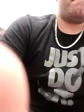 Snapshot of mrmav6969 chatting on 4, 12, 2025 mrmav6969 online show from 4, 12, 2025