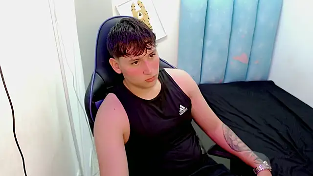 Snapshot of d_moneyy_ chatting on 27, 11, 2025 d moneyy online show from 27, 11, 2025