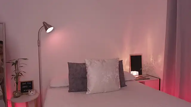 fluffycurls online show from 19, 3, 2026