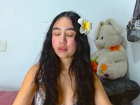 Snapshot of SiennaLorens chatting on 3, 3, 2026 SiennaLorens online show from 3, 3, 2026