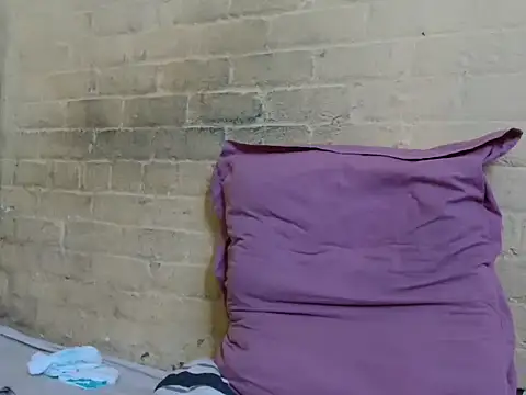 Snapshot of Arialsirean chatting on 3, 12, 2025 Arialsirean online show from 3, 12, 2025