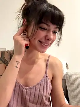 Sugarbellax online show from 5, 1, 2026