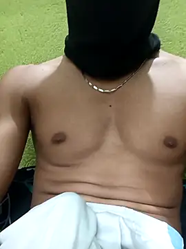 varunteen2001 online show from 28, 11, 2025