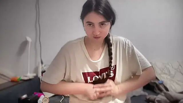 Aphr0ditee online show from 9, 2, 2026