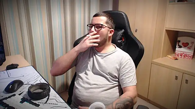 Snapshot of kevinnlovelly chatting on 27, 11, 2025 kevinnlovelly online show from 27, 11, 2025