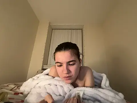 lucyx xx online show from 1, 3, 2026