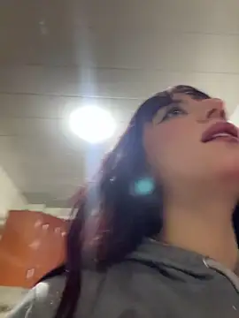 Snapshot of Mia_fiire chatting on 14, 5, 2026 Mia fiire online show from 14, 5, 2026