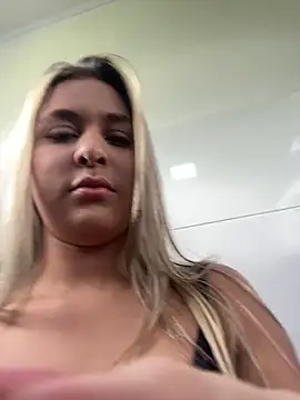 Snapshot of Sofia_Lopezz1 chatting on 18, 12, 2025 Sofia Lopezz1 online show from 18, 12, 2025