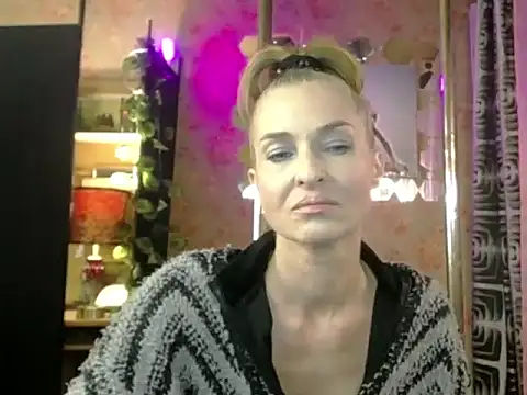 Soniakiss online show from 17, 5, 2026
