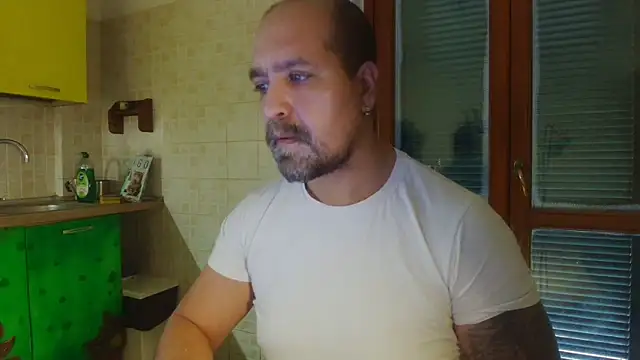 Snapshot of AMIRDIB2025 chatting on 19, 12, 2025 AMIRDIB2025 online show from 19, 12, 2025