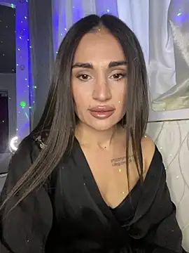 Snapshot of MonikaSi chatting on 5, 4, 2026 MonikaSi online show from 5, 4, 2026