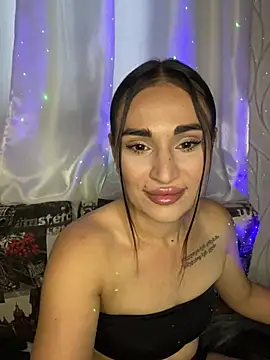 Snapshot of MonikaSi chatting on 10, 6, 2026 MonikaSi online show from 10, 6, 2026