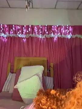 xyarela Hot online show from 3, 12, 2025