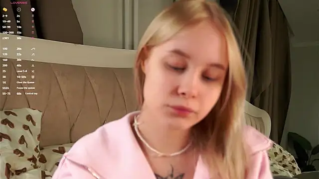 AunclreaVache online show from 3, 4, 2026