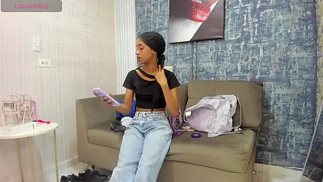 Brizza H033 online show from 16, 12, 2025