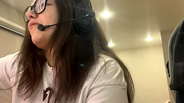 KerriMcbreen online show from 1, 12, 2025