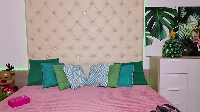 AVA MAXX online show from 15, 1, 2026