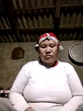 Snapshot of LeoPet2x chatting on 4, 3, 2026 LeoPet2x online show from 4, 3, 2026