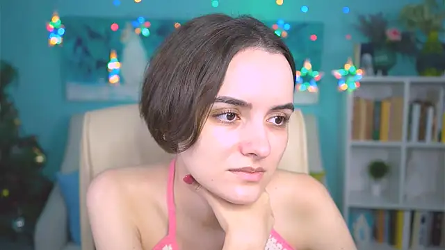 KateWillows online show from 22, 12, 2025