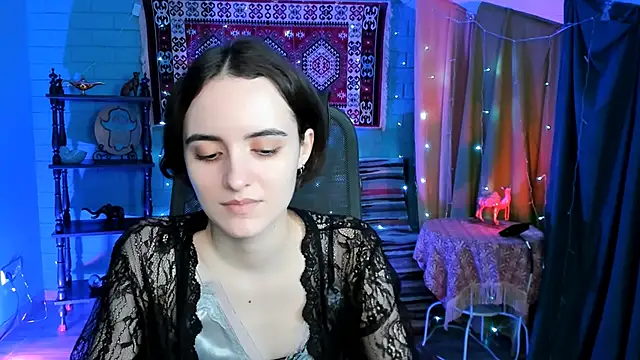 KateWillows online show from 9, 3, 2026