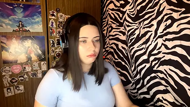 AngeliqueSulima online show from 4, 12, 2025