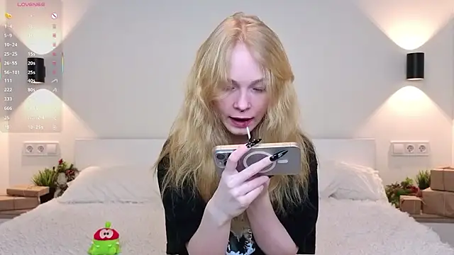 GhisllaineWestler online show from 3, 2, 2026