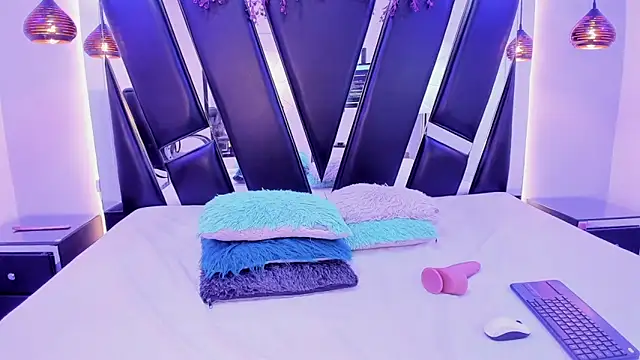 MHONIKBELUCCI online show from 11, 4, 2026