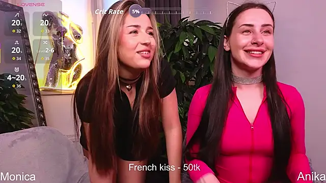 Snapshot of AnikaHarrys- chatting on 30, 11, 2025 AnikaHarrys- online show from 30, 11, 2025