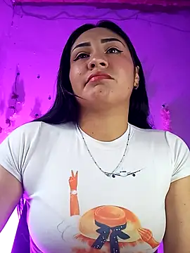 Emy cutee online show from 2, 2, 2026