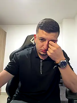 Liam jones10 online show from 14, 12, 2025