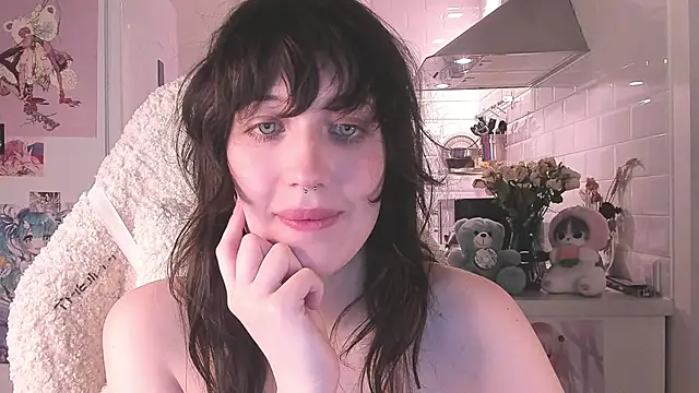 Snapshot of MePretty chatting on 27, 12, 2024 MePretty online show from 27, 12, 2024