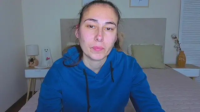 Olivia milf  online show from 29, 11, 2025