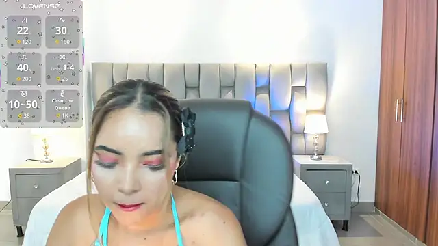 Snapshot of alana_martiins chatting on 4, 4, 2026 alana martiins online show from 4, 4, 2026