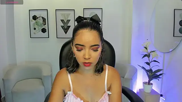 Snapshot of alana_martiins chatting on 10, 4, 2026 alana martiins online show from 10, 4, 2026